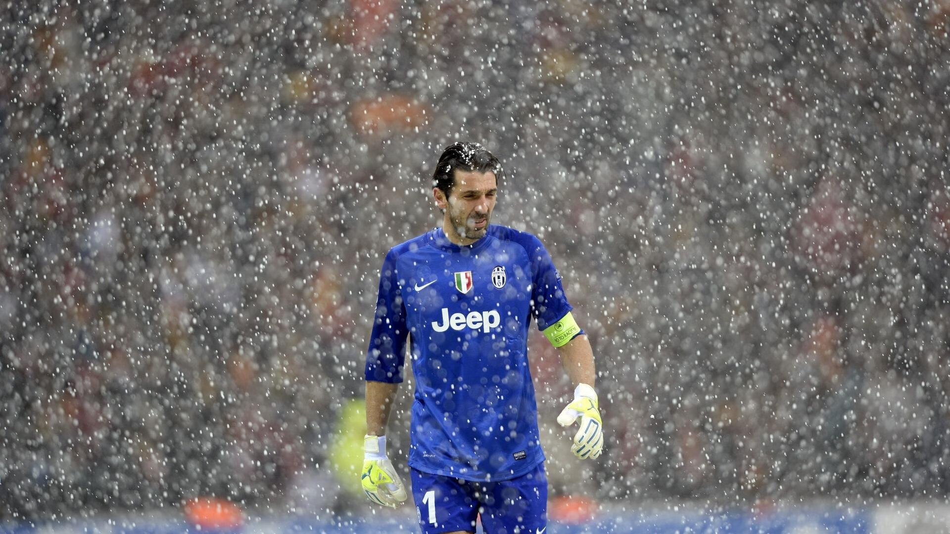 持续失利引爆全场！，阿扎伦卡意外战胜皇家马德里赢得满堂喝彩的简单介绍